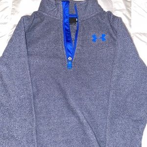 Size 4T Under Armour fleece gently used